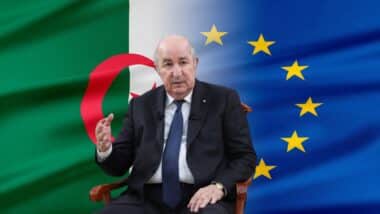 Accord d'association avec une photo de Tebbpoune et les drapeaux de l'Algérie et de l'UE en arrière-plan