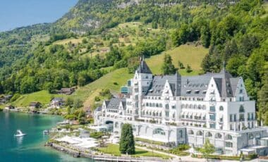 Chateau de luxe en Suisse