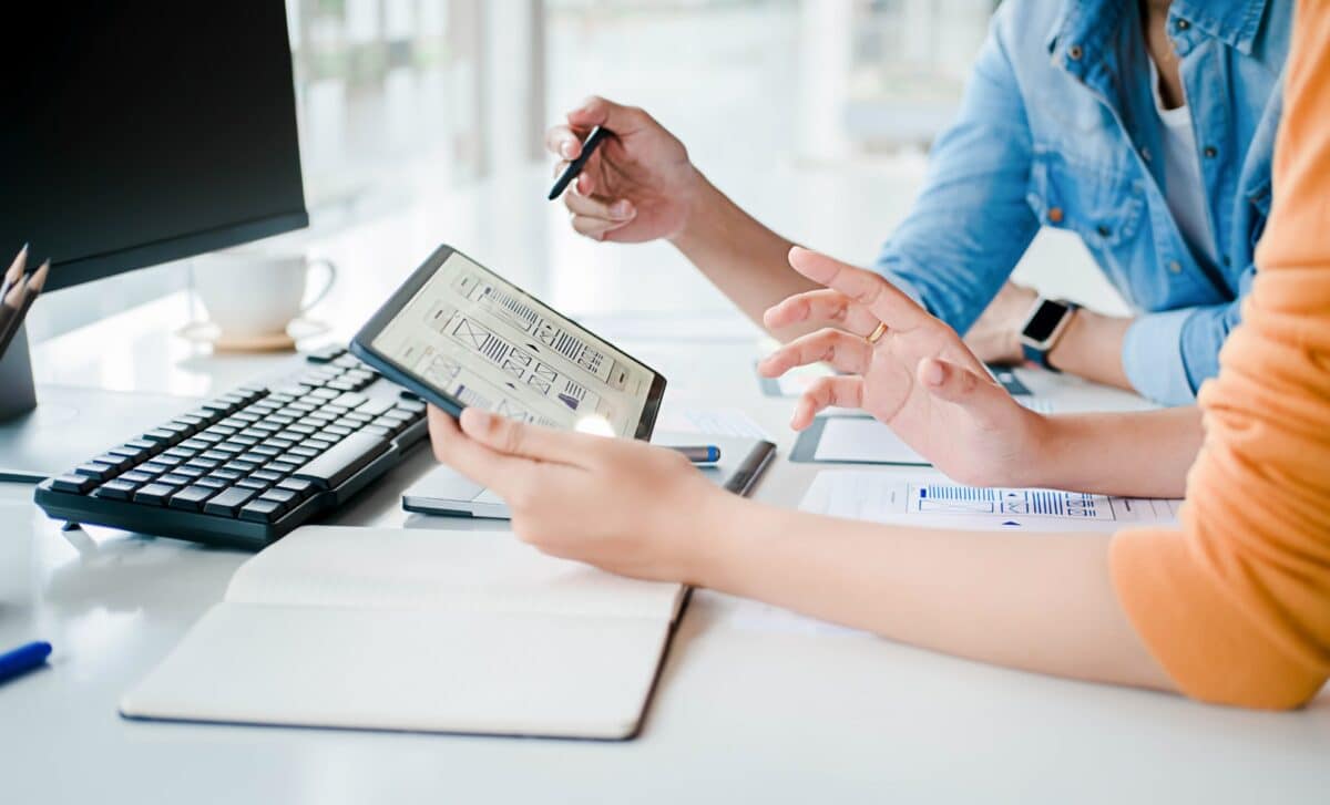 Salaires et collegues