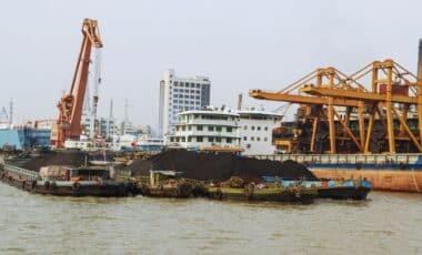 Sols de terres rares sur les navires