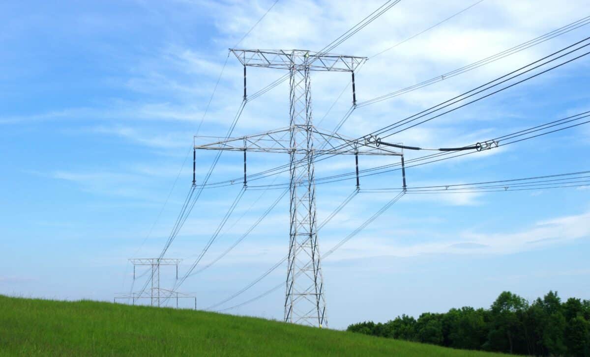 Tours et lignes électriques haute tension