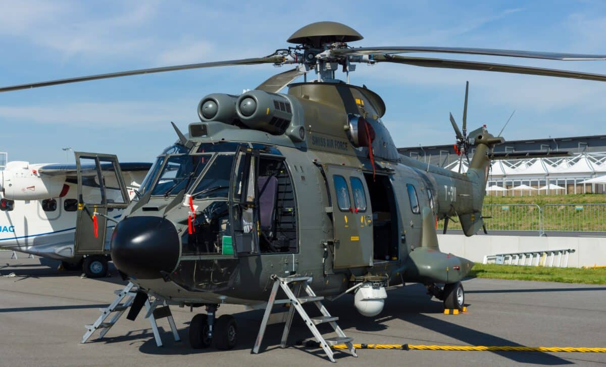 hélicoptère Eurocopter AS332 Super Puma