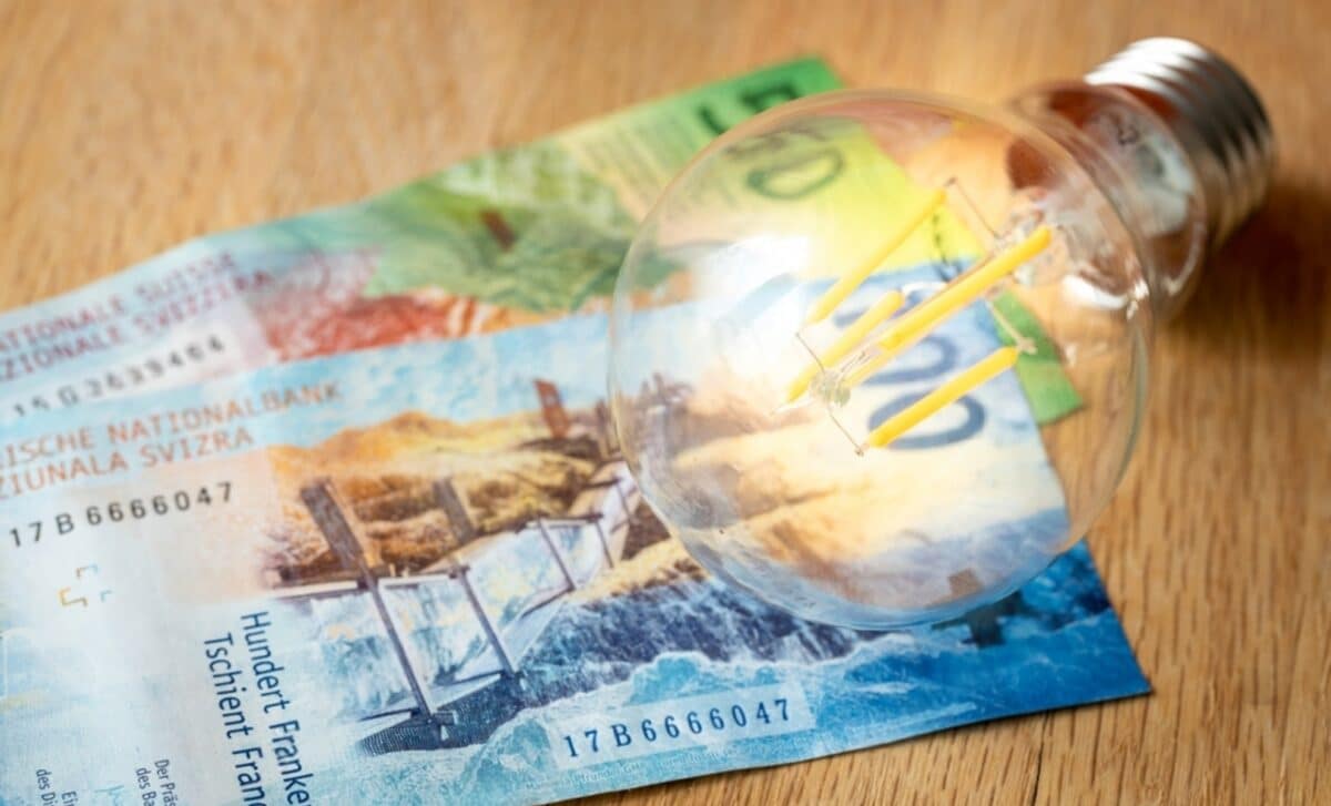 150 francs suisses et une ampoule électrique