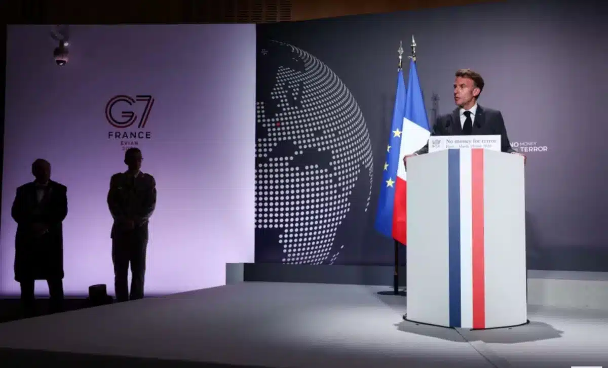 G7