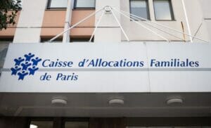 Fraudes sociales   la Caisse nationale des allocations familiales renforce ses moyens et estime avoir evite trois millions deuros de fraude