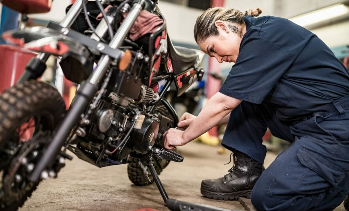 Contrôle technique des deux-roues : date et catégories concernées