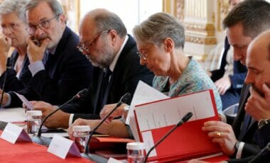 Permis de conduire : la sanction radicale d'Elisabeth Borne contre la conduite sous stupéfiants