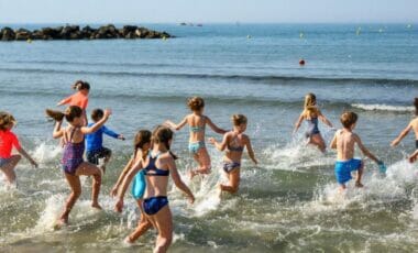 Le « Pass Colos », la nouvelle aide financière qui permettra aux enfants de partir en vacances