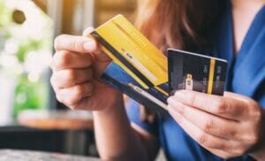 Paiement par carte bancaire : vers un plafonnement des frais de transaction ?