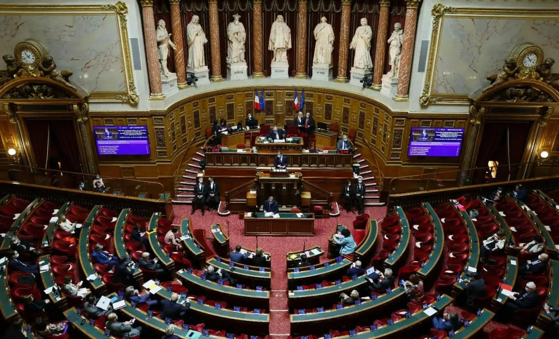 Une phooto à l'intérieur du Sénat pour illustrer le débat sur les retraites