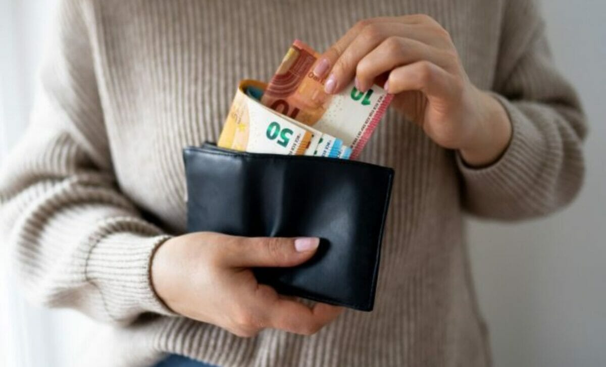 CPF : combien vont devoir payer les salariés et les demandeurs d'emploi à partir du 1er mai ?