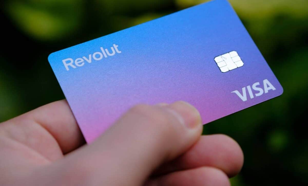 Epargne : faut-il abandonner son Livret A pour un compte Revolut à 3,71% ?