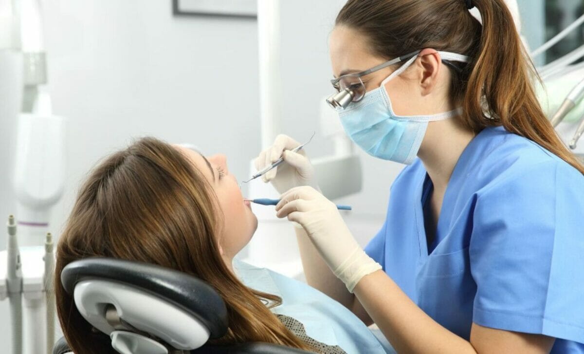 Santé Les Visites Chez Le Dentiste Coûteront Désormais Plus Cher