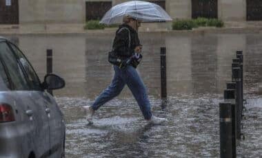 Alerte météo : les 26 départements touchés par les fortes pluies et un risque d'inondations