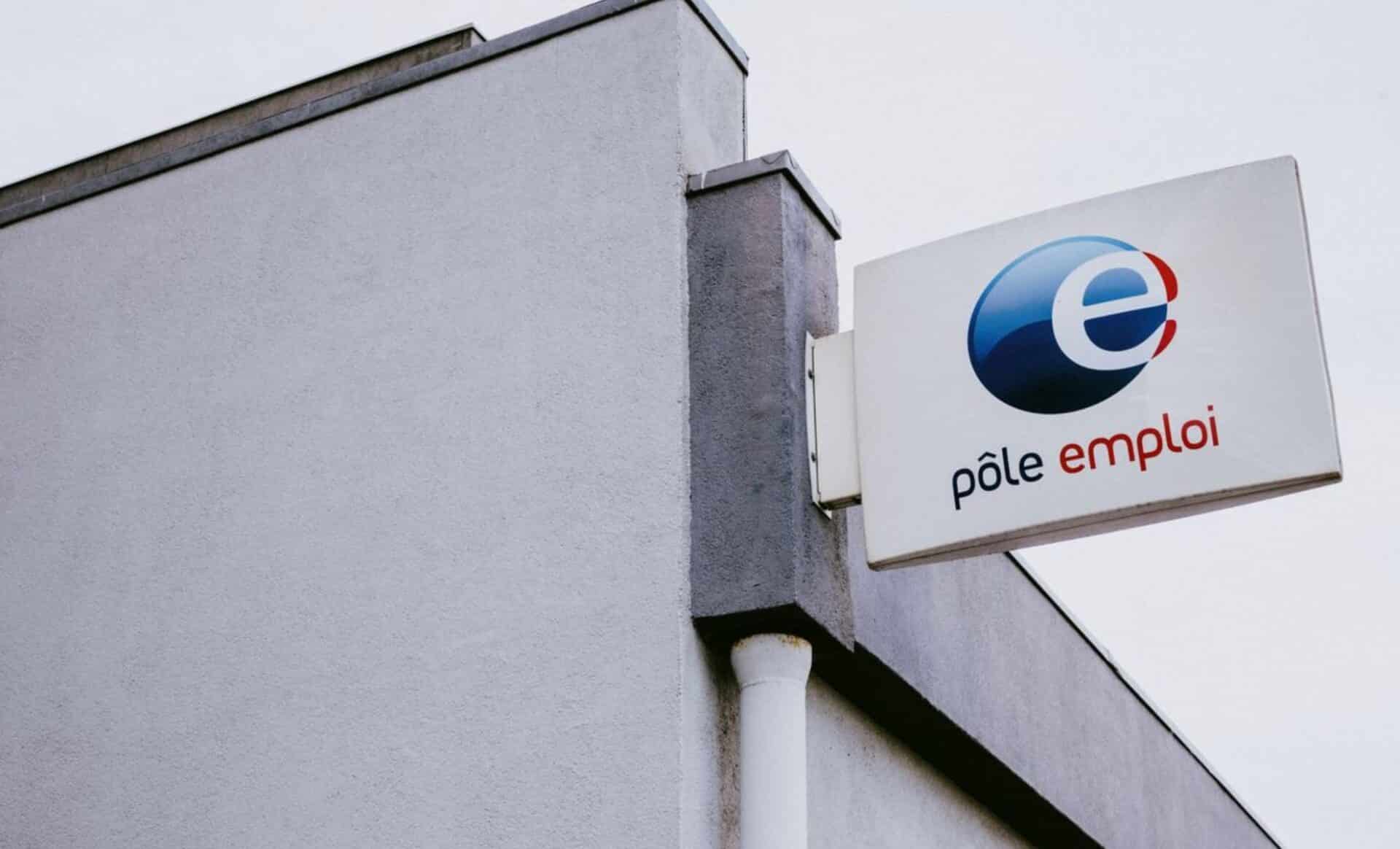 Employés démissionnaires : Pôle emploi compte faciliter l'accès au chômage à cette catégorie