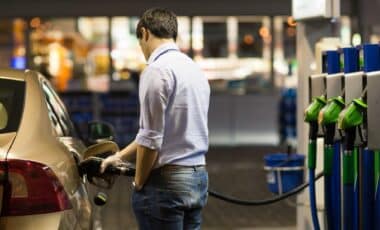 Une station de distribution de carburant