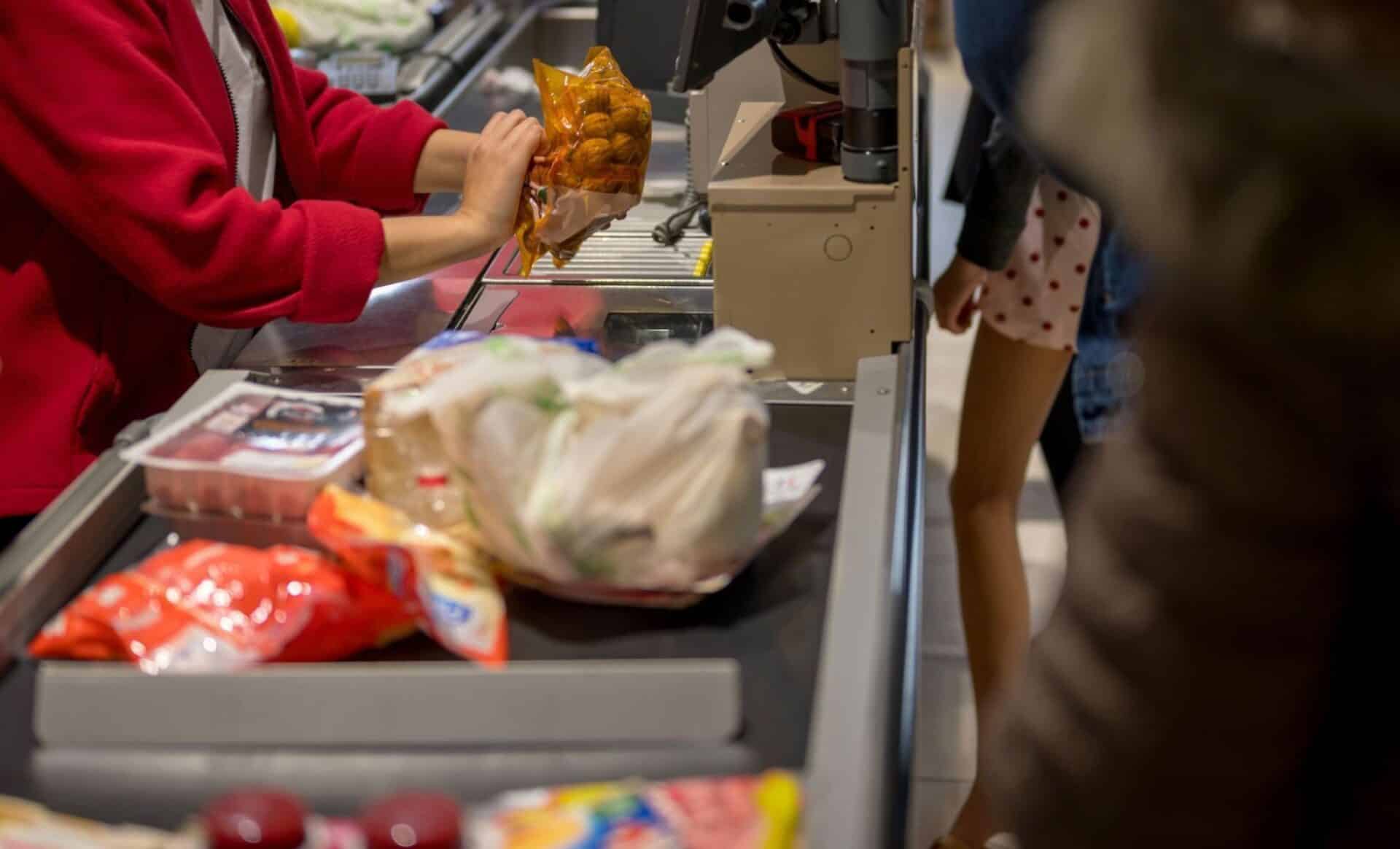 Inflation : vers une hausse spectaculaire des prix alimentaires à cause du changement climatique