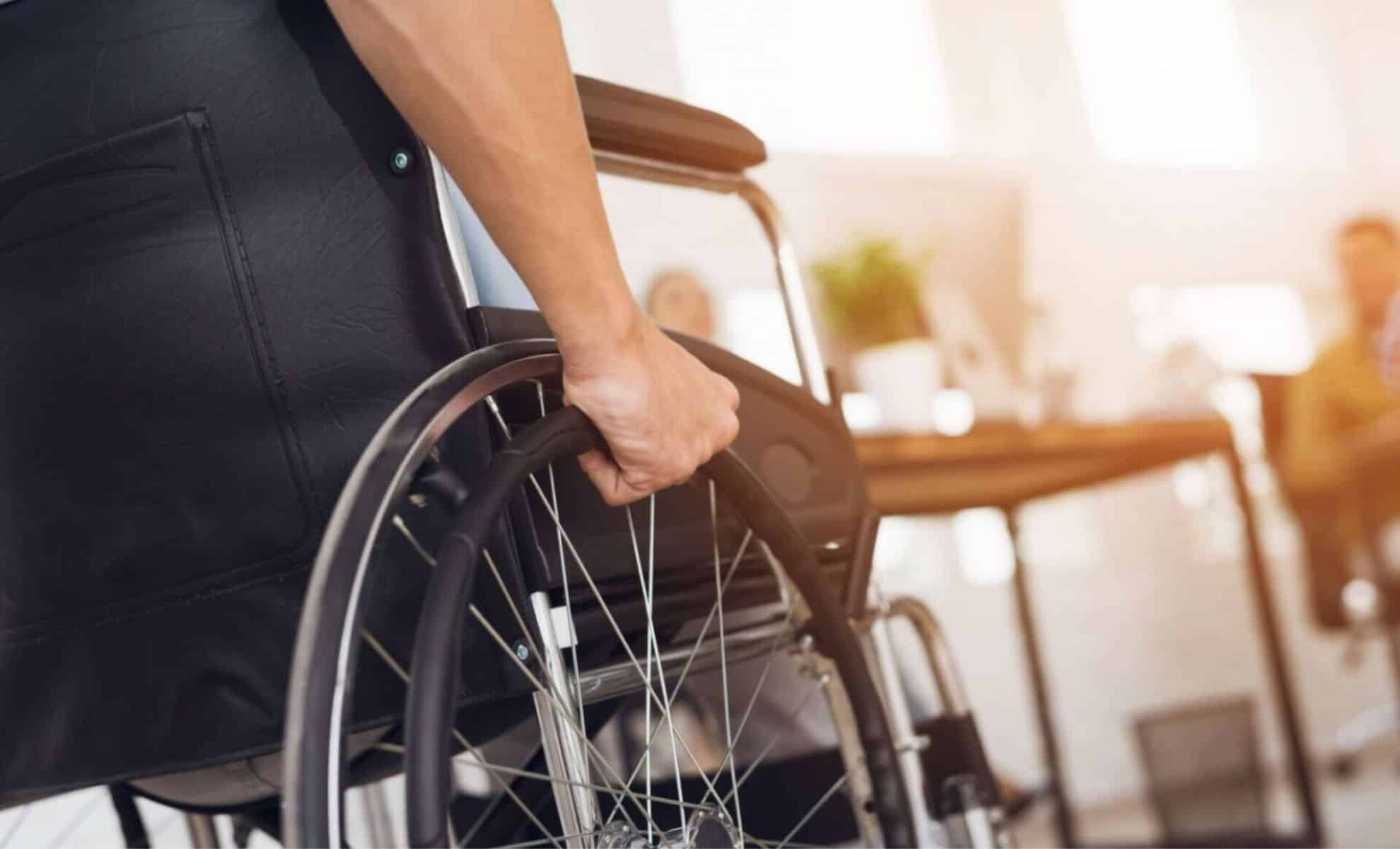 Aides sociales : voici les maladies éligibles à lallocation pour les  adultes handicapés (AAH)