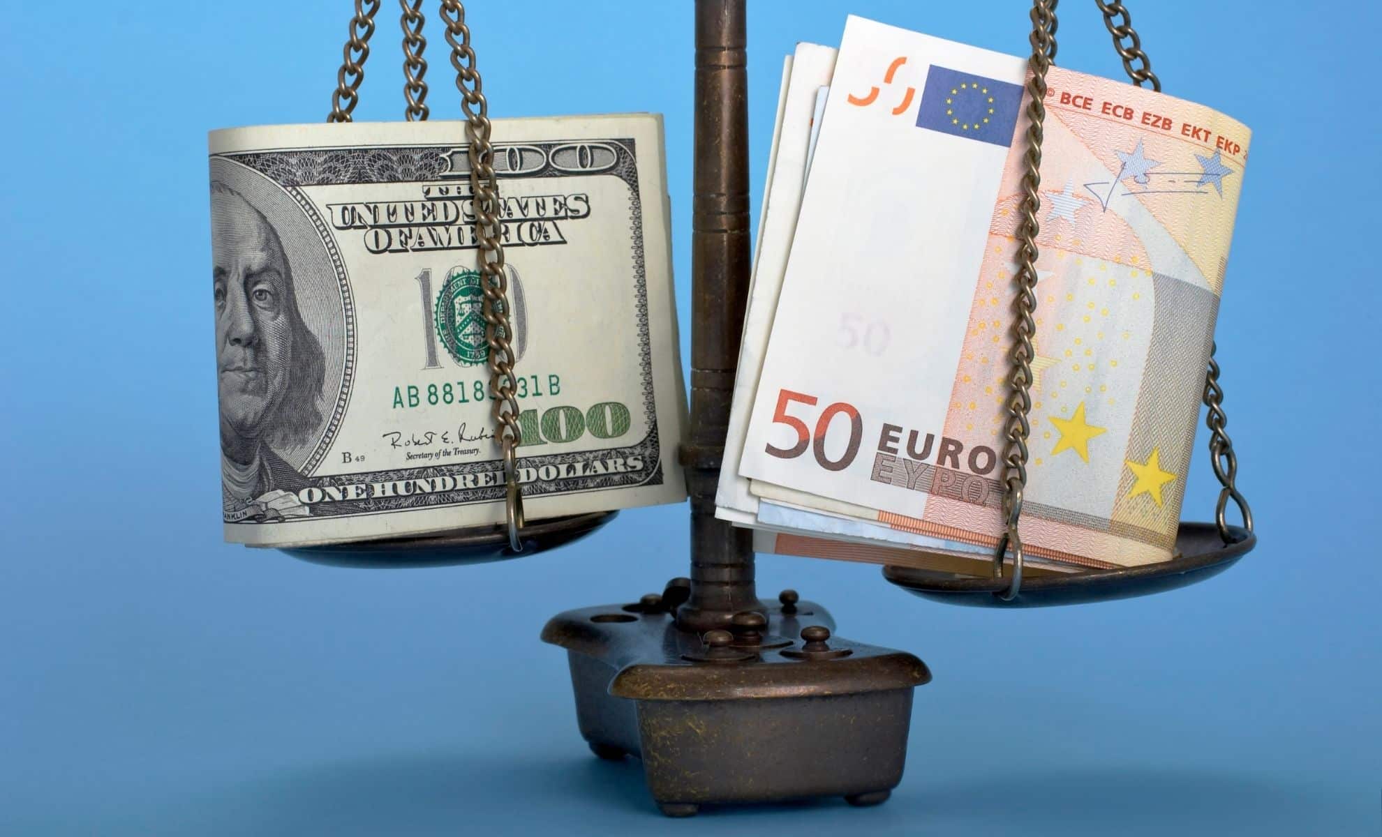 Le aziende stanno affinando le proprie strategie in vista della battaglia tra euro e dollaro nel 2024