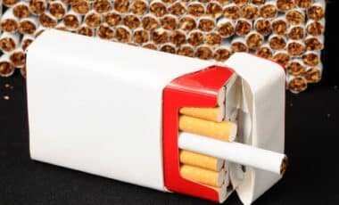 Un paquet de cigarettes pour évoquer la hausse des prix du tabac