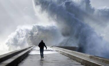 Alerte météo : arrivée d'une forte perturbation ce week-end en France, voici les régions concernées !