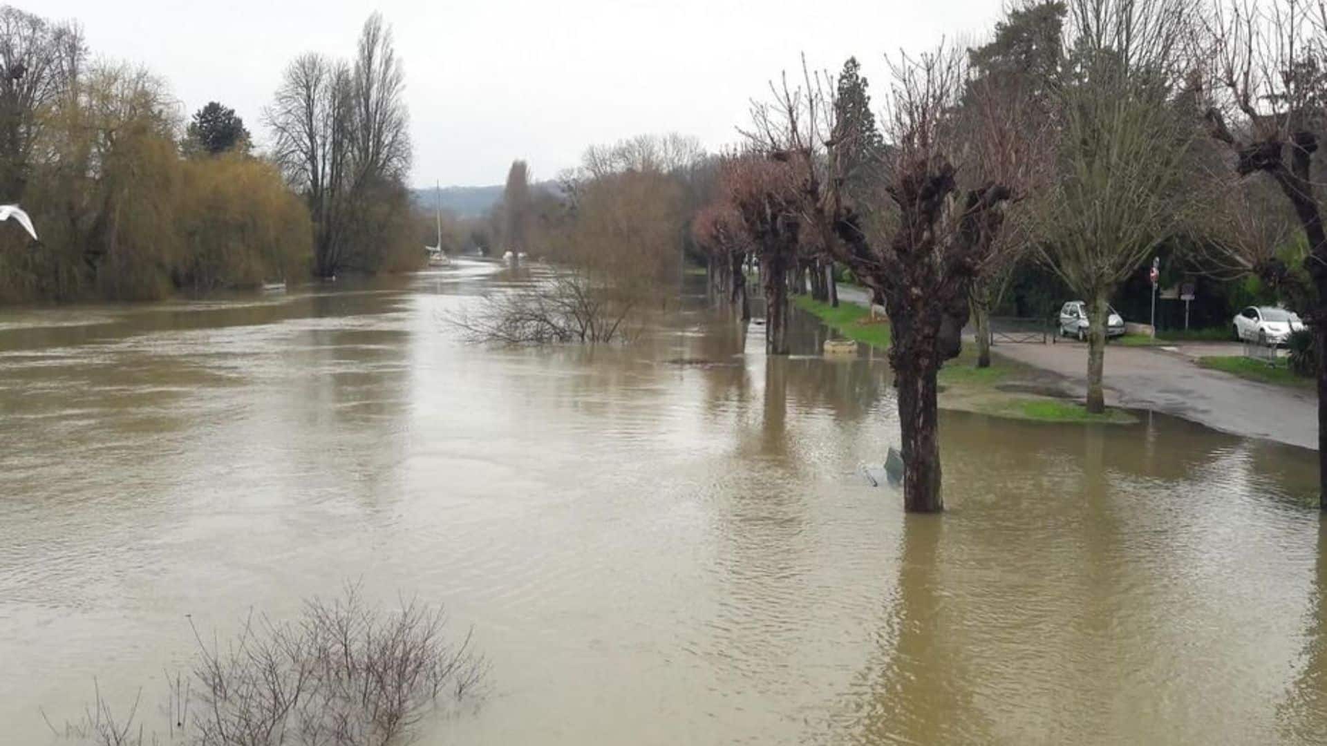 Météo : Fortes pluies, crues…12 départements maintenus en alerte en raison de la dépression « Monica »