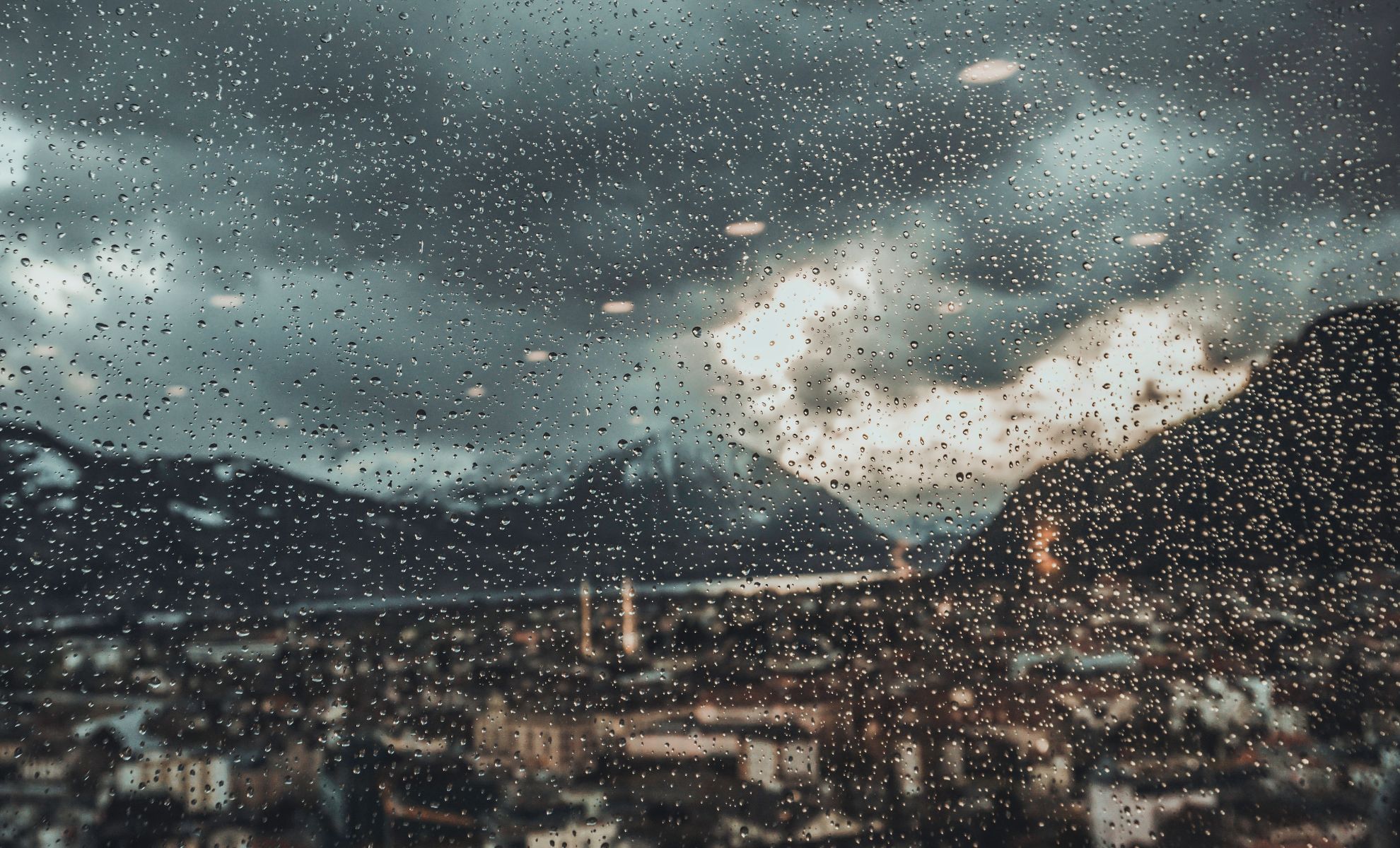 Météo : neiges, pluies, gel, giboulées... Combien de temps va durer ce coup de froid ?