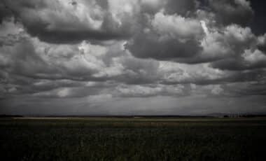 Météo : le printemps s'annonce gris et humide en France ! Voici les tendances des trois mois à venir !