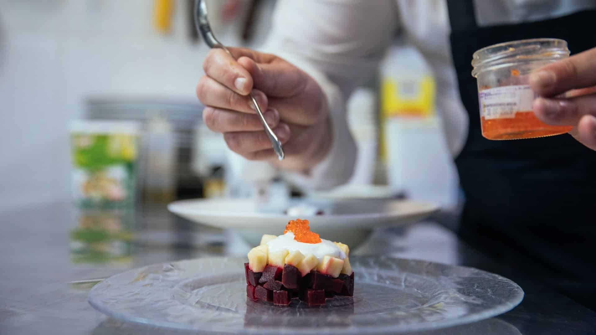 Gastronomie française : vers le lancement d'un plan de soutien pour relancer un secteur « distancé»