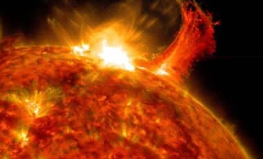 Une tempête solaire extrême va frapper la Terre ce week-end : faut-il s'inquiéter ?