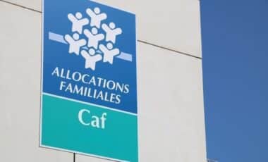 Coup de pouce de CAF : comment obtenir cette aide qui peut atteindre 2000 euros dans certains départements ?