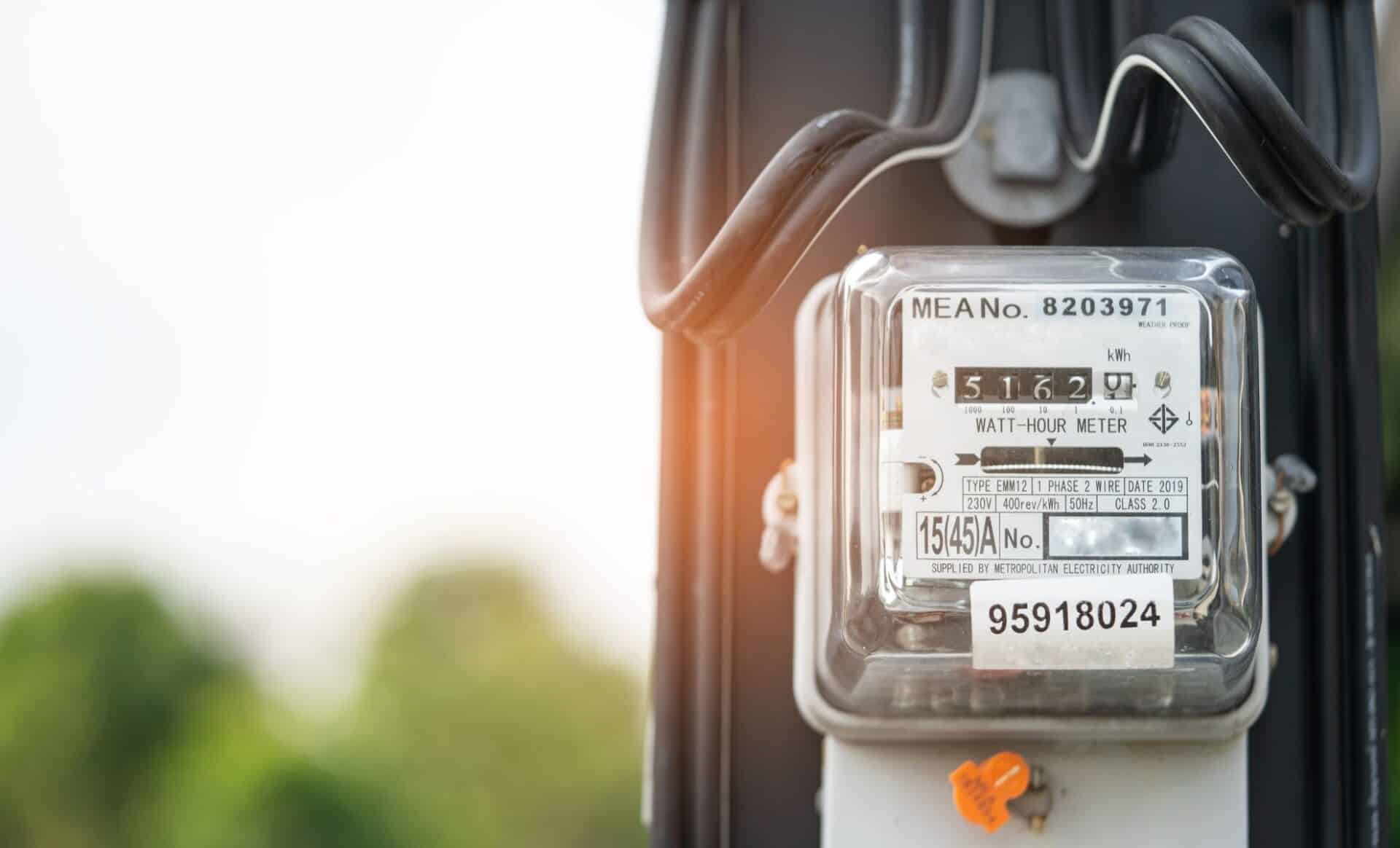 Électricité : vers une baisse des factures de « 10 % à 15 % en février 2025 », Bruno Le Maire s'y engage