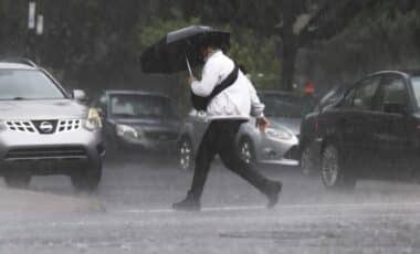 Météo : fortes pluies l'après-midi et la nuit, voici les régions concernées