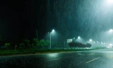 Météo : une nouvelle perturbation arrive, voici les régions concernées par les orages, les pluies et la baisse des températures