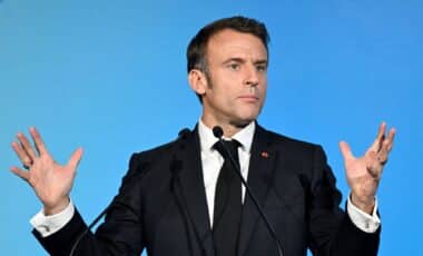 Emmanuel Macron pour évoquer la question des chercheurs étrangers