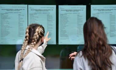 Bac : les différentes primes et aides offertes aux lauréats cette année et leurs montants