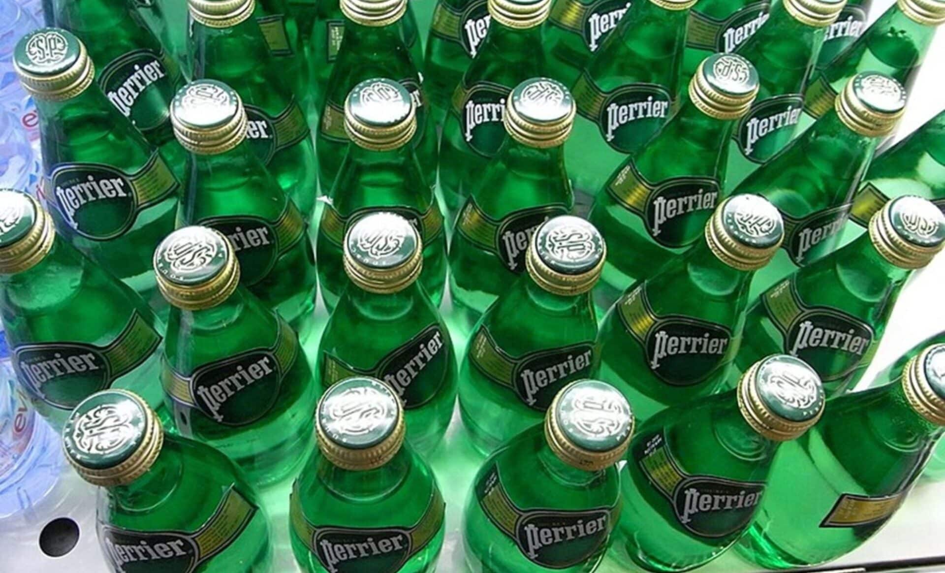 Scandale Des Eaux Minérales Nestlé Ne Produit Plus De Bouteilles De Perrier Après La Contamination De La Source