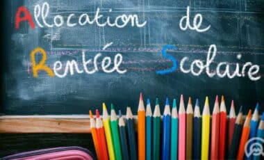 Allocation de rentrée scolaire, LEP, avis d'impôts... : ce qui change pour les finances des Français au mois d'août