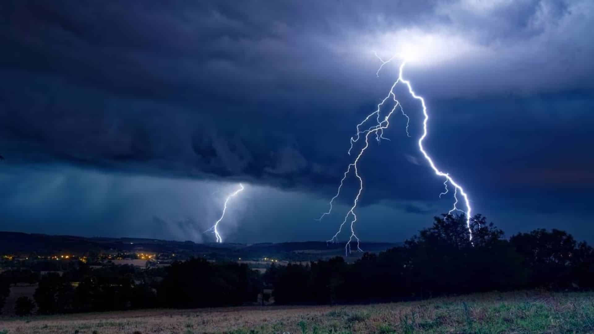 Photo illustrant une météo orageuse