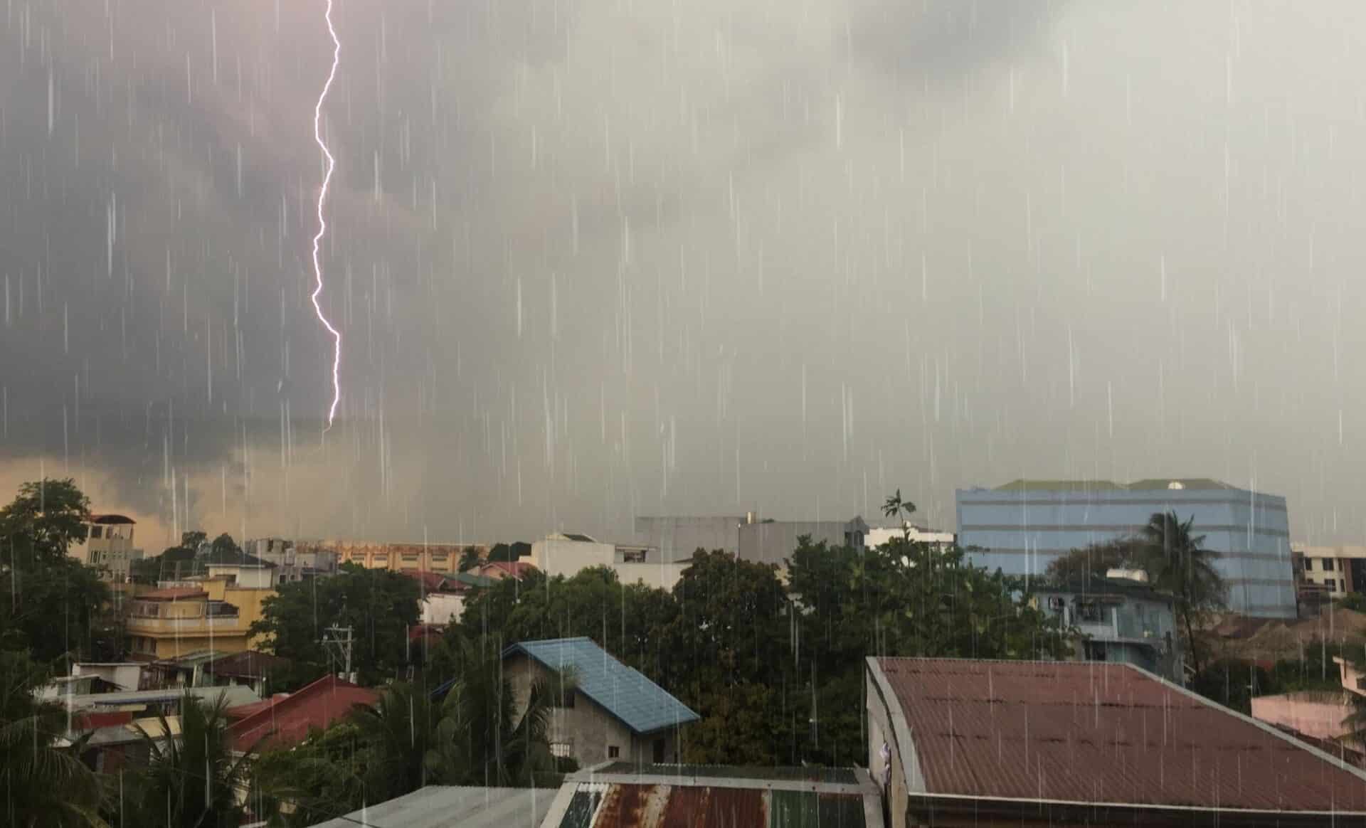 Météo : retour des violents orages, voici les départements placés en vigilance jaune