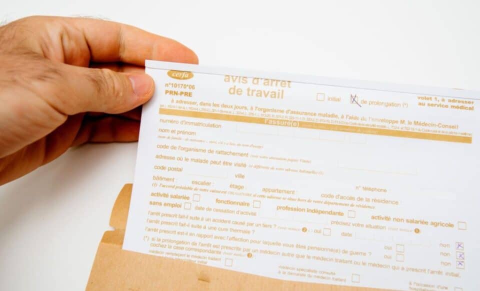 Un Arrêt Maladie format papier
