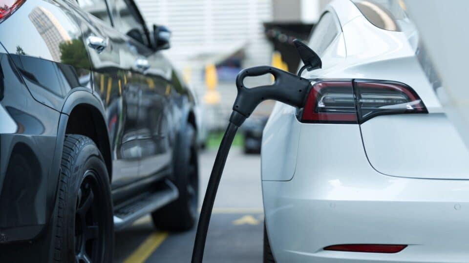 Voiture électrique pour illustrer le Bonus écologique