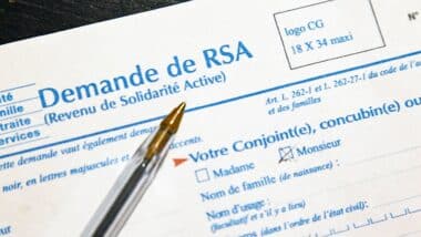 Photo d'un formulaire d'une demande du RSA