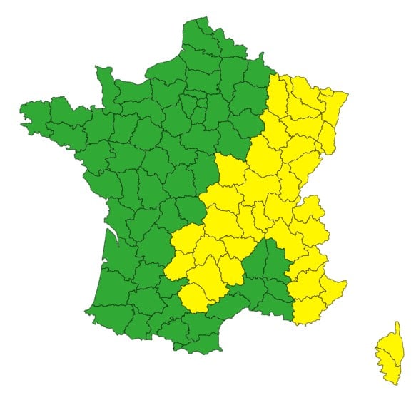 Météo : la moitié du pays frappée par des orages violents, 36 départements sont en alerte Météo
