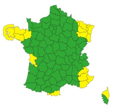 Météo : une perturbation balaie le pays, voici les régions touchées par les averses et les orages Météo