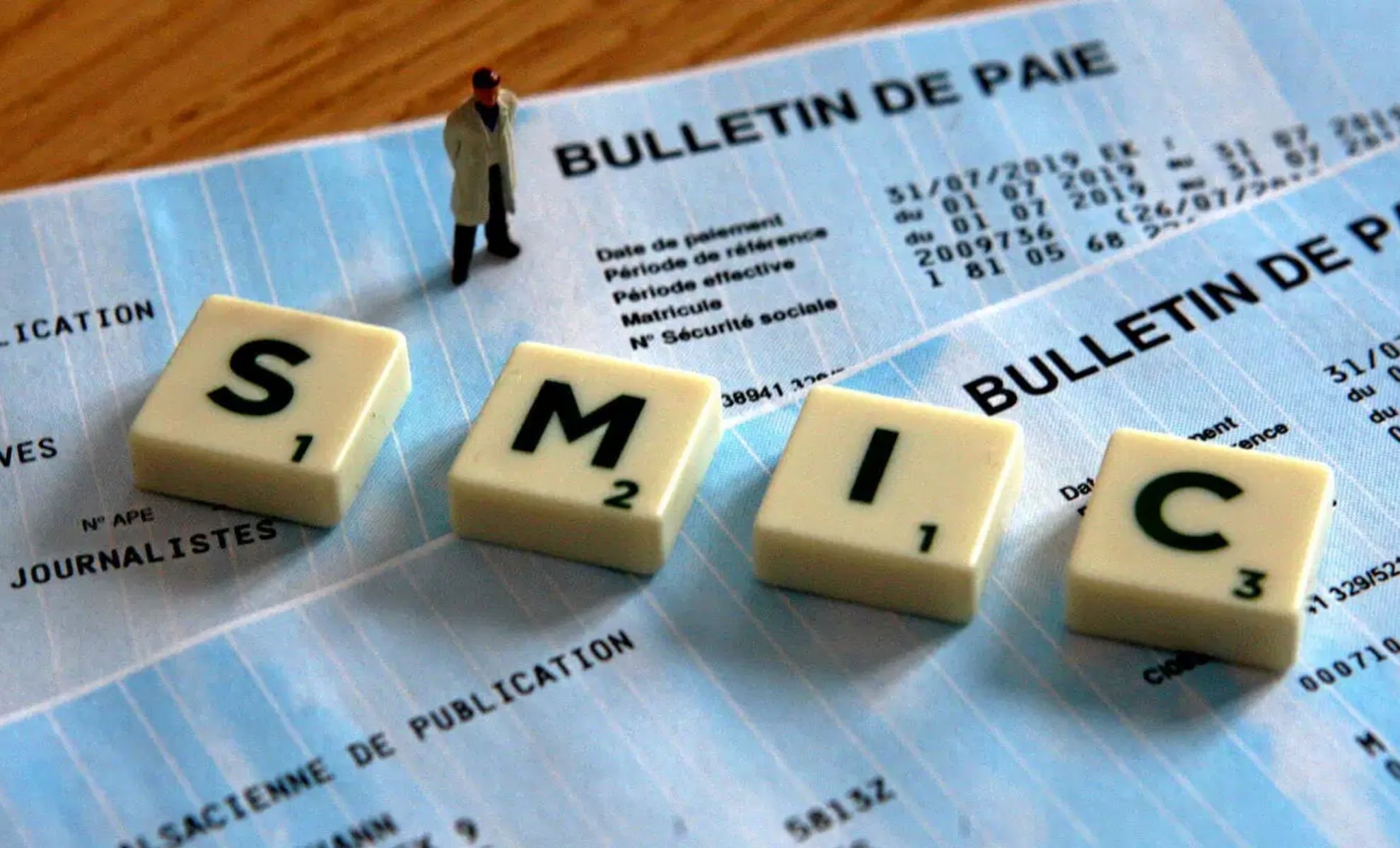 Smic, gaz, aides, prix du tabac : ce qui va changer au 1er juin