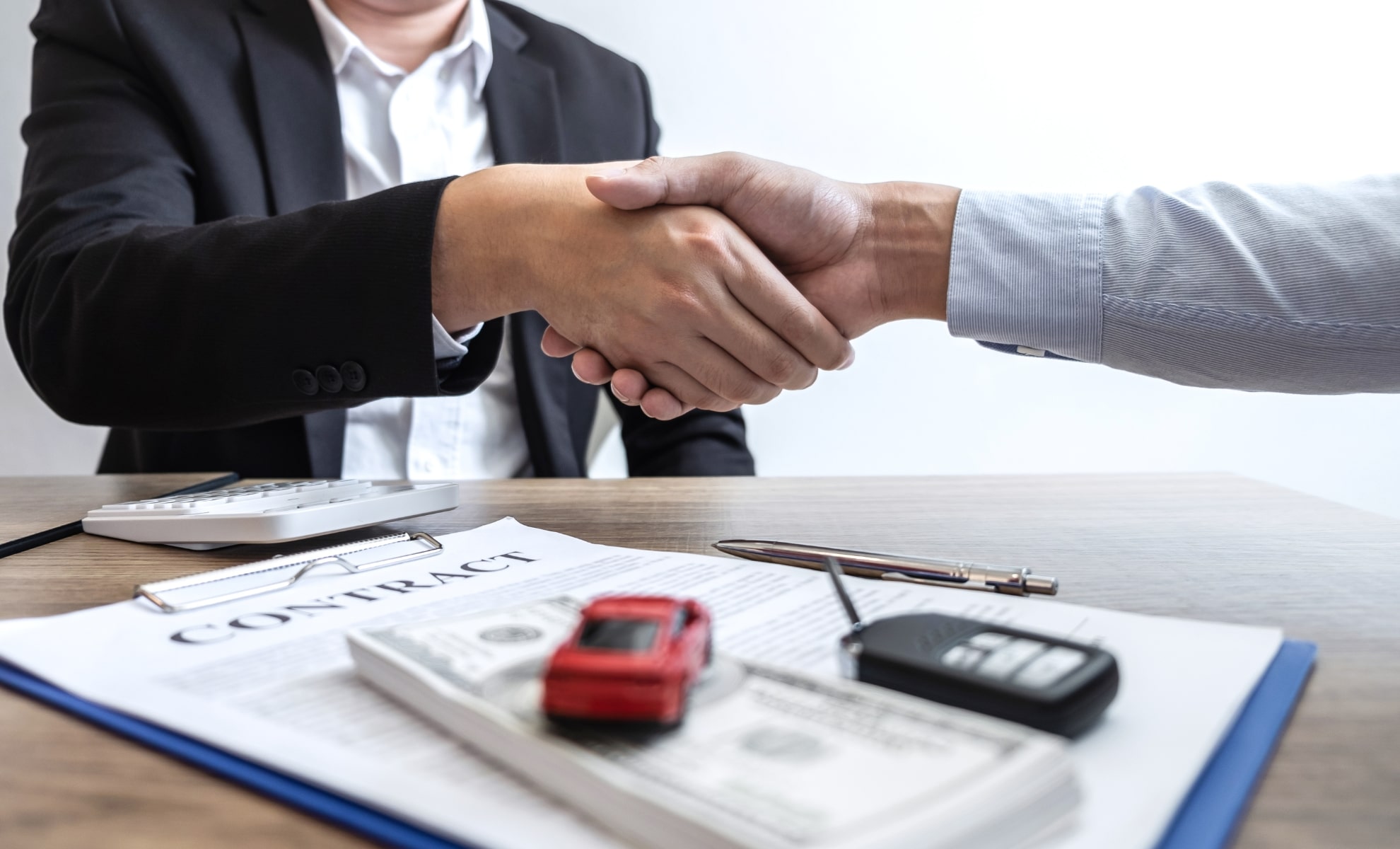 Assurance automobile : les tarifs vont flamber en 2026, comment réduire ...
