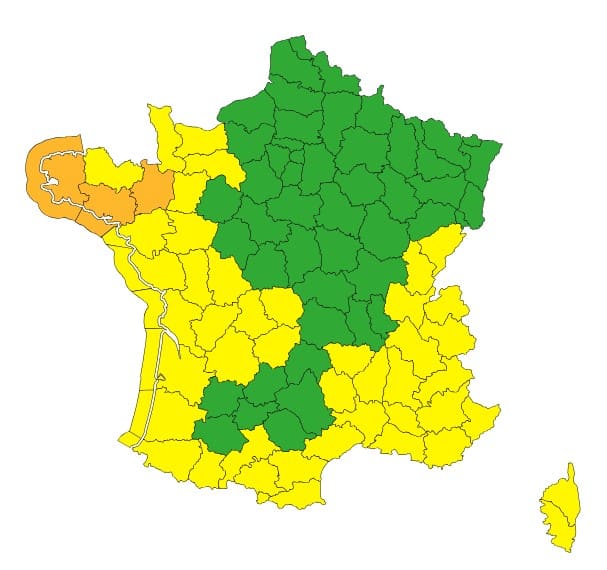 Météo : la tempête Ingrid secoue un tiers de la France, voici les départements en alerte orange Météo