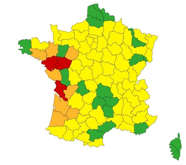Météo : risques de crues et d’avalanches, ces départements sont en alerte rouge ce dimanche Météo