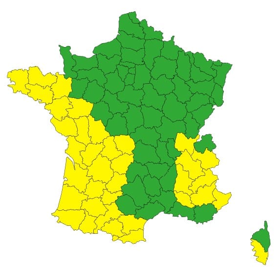 Météo : de violents orages balayent une partie de la France, 36 départements en alerte Météo